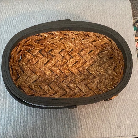 Basket - Picture 3 of 5